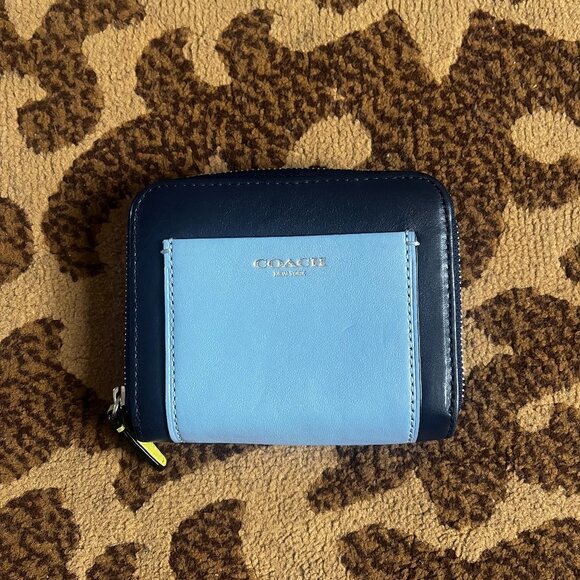COACH Dark Blue Zip Wallet - Picture 1 of 4